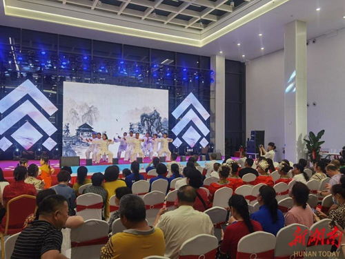 展宜家風華，啟東宜新篇 記東宜社區文藝匯演暨“牽手芙蓉”廣場文化月月演活動